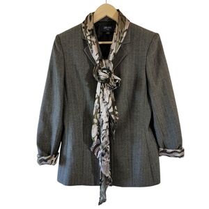 JONES New York Suit Gray Herringbone Blazer Scarf Sz 10 Career Office Corporate